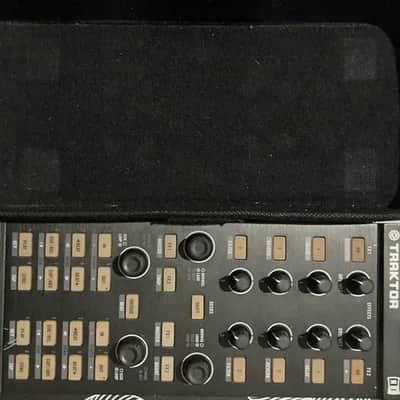 Native Instruments Traktor X1 MK1 with original case image 2