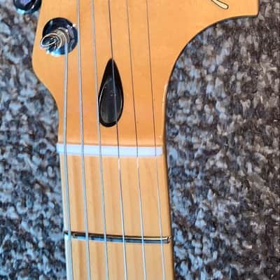 2024 Fender Player II Mustang Hialeah Yellow electric guitar hardhshell case image 2