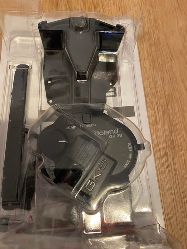 Roland GK-3B Divided Bass Pickup 2004 - Present - Black image 1