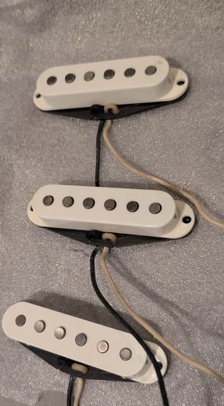 Suhr V60 Low Peak Single Coil Pickup Set 2010s - White/parchment image 1