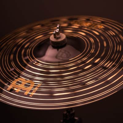 Meinl 16" Classic Customs Dark Crash image 2