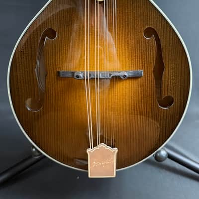 Bourgeois M5-A A-Style Mandolin Aged Tone Adirondack Sunburst Finish w/ Case image 2