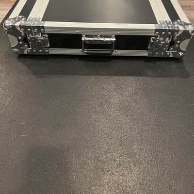 Mackie DL1608 with Lightning connector, OnStage flight case, rack mounted, Apple AirPort Extreme and iPad Air image 8