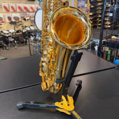Buffet Crampon BC8402-1-0 2022 Tenor Sax Gold Lacquer and Engraved image 4