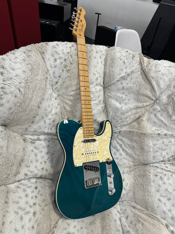 Fender American Deluxe Telecaster (3-Pickup) with Maple Fretboard 1998 - 1999 - Teal Green Transparent