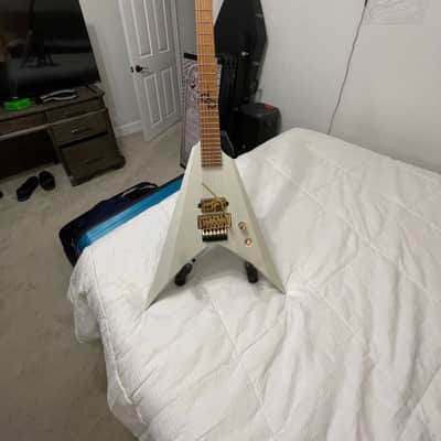Solar Guitars V1.6VW WOLFMASTER 2024 - Vintage white matte image 3
