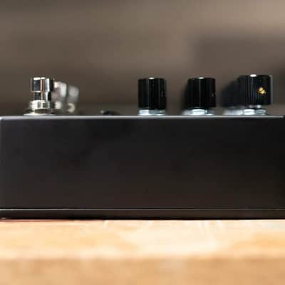 Walrus Audio Qi Etherealizer Pedal - Black image 3