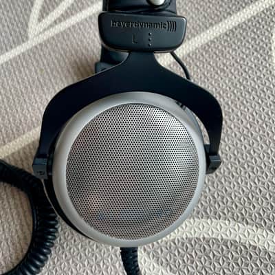 Beyerdynamic DT 880 Pro Headphones — 250 Ohm | Excellent Condition image 5