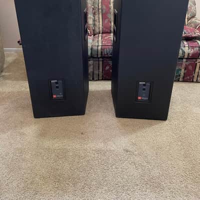 One Pair of JBL MRX525 500 Series Speakers image 2