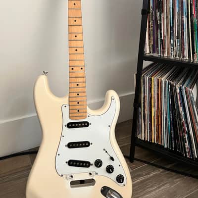 Kramer Aero Star ZX30 1984 Vintage White 6 String Electric Guitar image 1