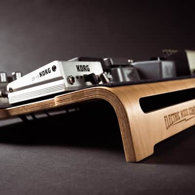 Electric Wood Company Pedalboard - 14V "The SideMan" - Beech Wood image 5