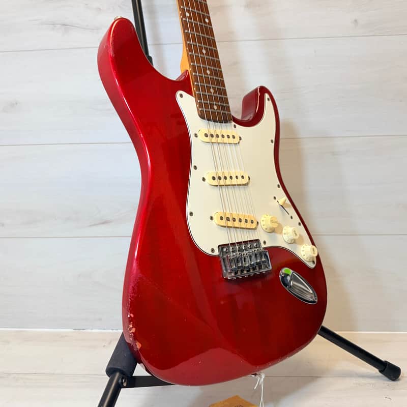 Crestwood Strat-Style Electric Guitar – Red Finish image 1