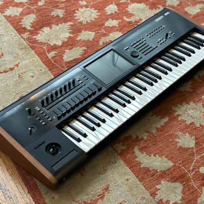 KORG Kronos 2 61-Key Workstation w/Gator Case image 10
