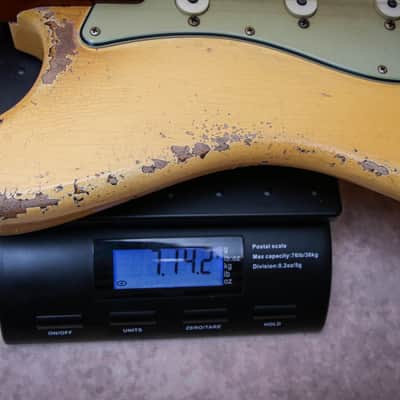 FENDER USA Masterbuilt '61 Reissue Stratocaster Heavy Relic *Vincent Van Trigt " Vintage White + Rosewood" (2024) image 5