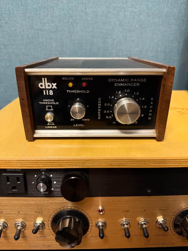 dbx 118 Dynamic Range Enhancer | Reverb