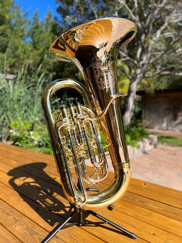 Tuba Eb. Geneva Cardinal JC Professional image 1