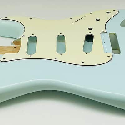 Show Me Nitro Finishes 4lbs 2oz Nitro Lacquer S-Style - Faded Sonic Blue image 3