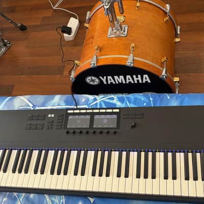 Native Instruments Komplete Kontrol S49 MK2 NI 25 Retrospective