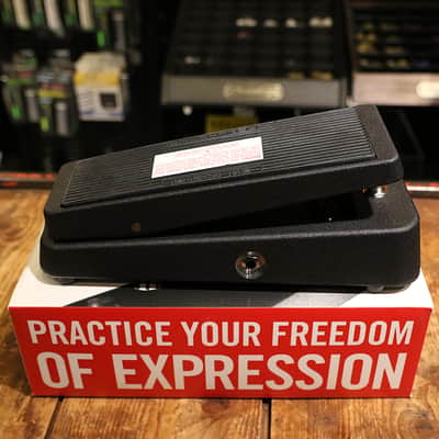 Dunlop GCB95 Cry Baby Standard Wah 1982 - Present - Black image 3
