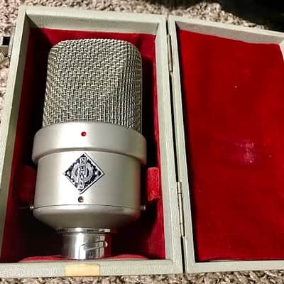 Neumann M 49 Large Diaphragm Multipattern Tube Condenser Microphone 1952 - 1974 Nickel image 2