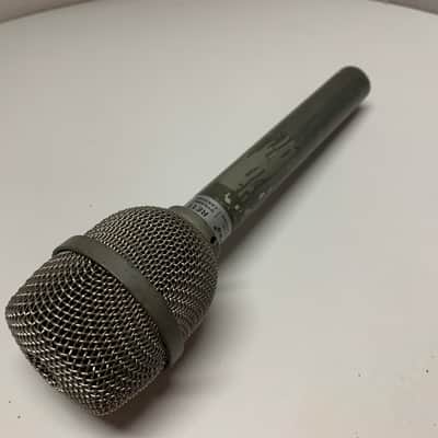 ELECTRO VOICE EV RE11 MICROPHONE- VINTAGE! RARE! AWESOME SOUND! MAKE OFFER! image 3