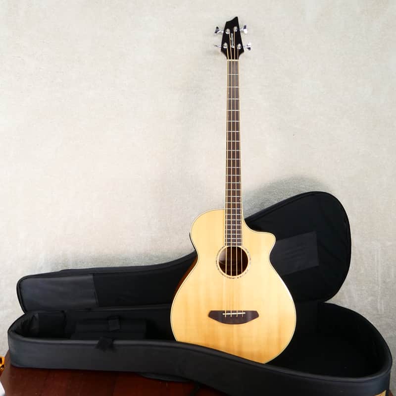 Breedlove Studio Bass w/HSC #14068204 USED 2014 image 1