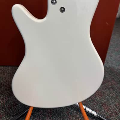 Nordstrand Acinonyx Short Scale Bass Olympic White image 7