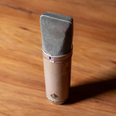 Neumann U67 Large Diaphragm Multipattern Tube Condenser Microphone image 4