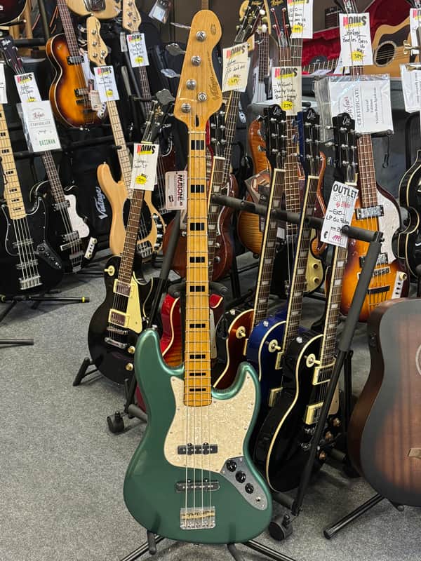 Vintage VJ74 Bass - British Racing Green: $629.72 (Used)