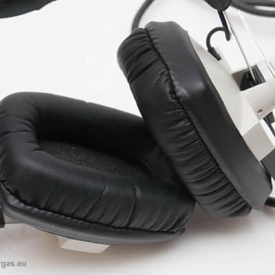 Beyerdynamic DT-109/M200/H400 like new with two cables image 9