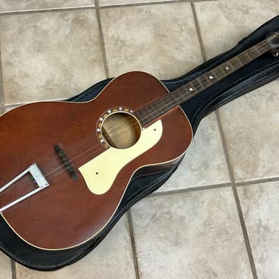 Vintage 1930s Kay May Bell College Pal Tenor Guitar with case image 2