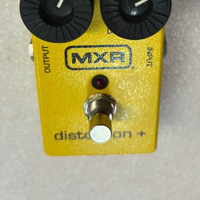 MXR M104 Distortion + image 5