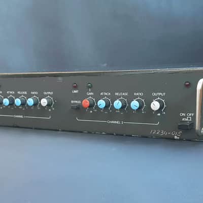 1980s Tesla AYZ 034: Stereo Compressor/Limiter - Ultra RARE Soviet Czechoslovakia vintage rack unit image 3