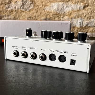 Hologram Electronics Microcosm Granular Looper & Glitch Pedal - White image 3