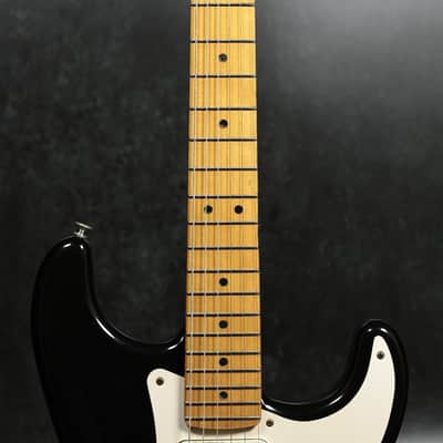 Fender USA Eric Clapton Stratocaster "Blackie" with Lace Sensor Gold Pickups, 2000 [SZ0177350] (06/23) image 8