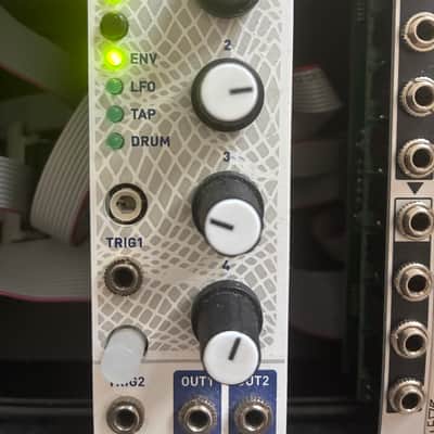 Mutable Instruments Peaks 2015 - 2017 - Silver image 3