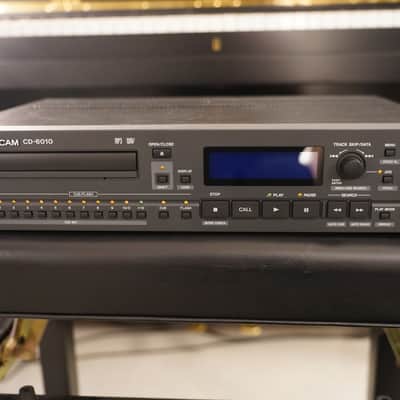 TASCAM CD-6010 image 2