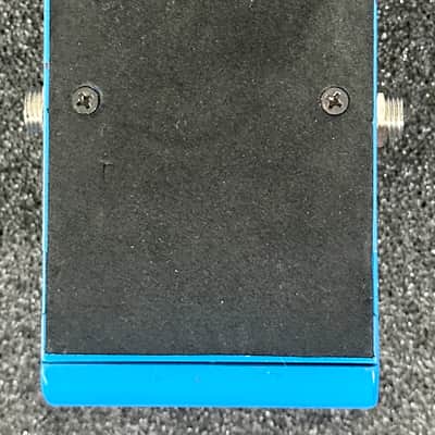 Fender Starcaster Distortion Pedal - Blue image 2