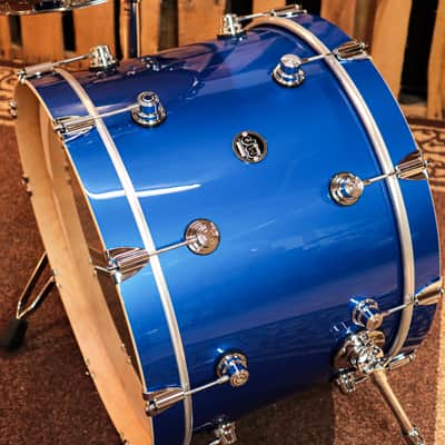 DW Performance Sapphire Blue Drum Set - 14x22,9x13,14x14,16x16 image 2