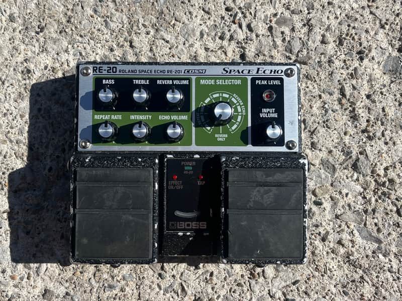 Boss RE-20 Space Echo