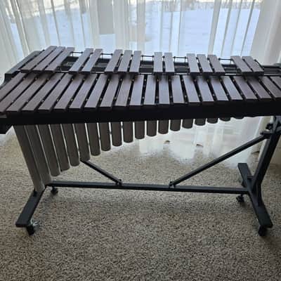 Ross Model R409 3 Octave Marimba with Stand, bags, mallets, cover