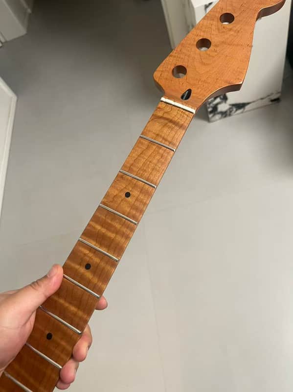 4-string electric bass neck P bass stainless steel 21frets Roasted flame Maple guitar neck 34inch maple fingerboard hole 18mm Nut 42mm 1 image 1