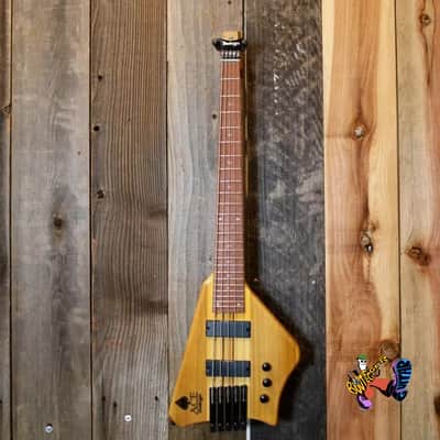 Bootlegger Guitar Ace 5 String Honey Gloss Short Scale 30 “ Headless Bass image 5