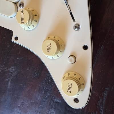 Fender Jeff Beck Model Loaded Pickquard Lace Sensore Startocaster 1991 - White Aged image 2