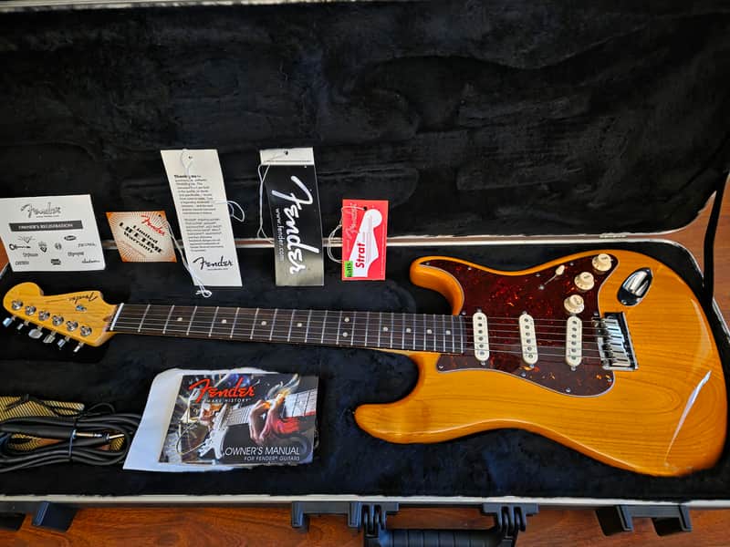 Fender Stratocaster Deluxe 2012 - Amber