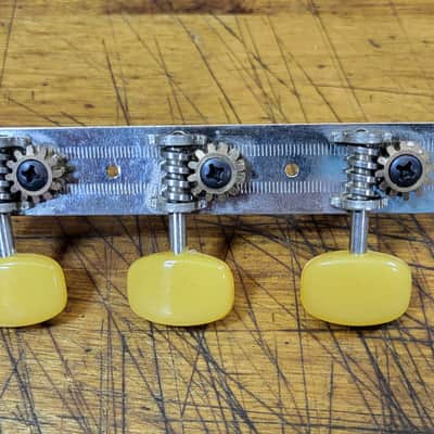 Vintage 1970's Made in Korea 3x3 Fancy Guitar Tuners Acoustic  Installation Screws Luthier Parts #7 image 3