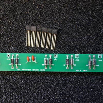 Kurzweil K2000 outputs protection circuit image 1