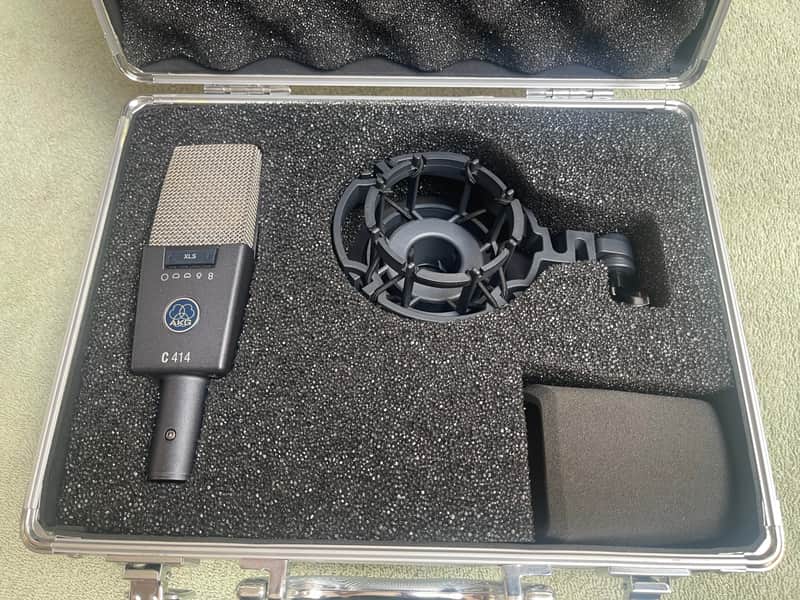 AKG C414 XLS Large Diaphragm Multipattern Condenser Microphone 2010s - Black image 1