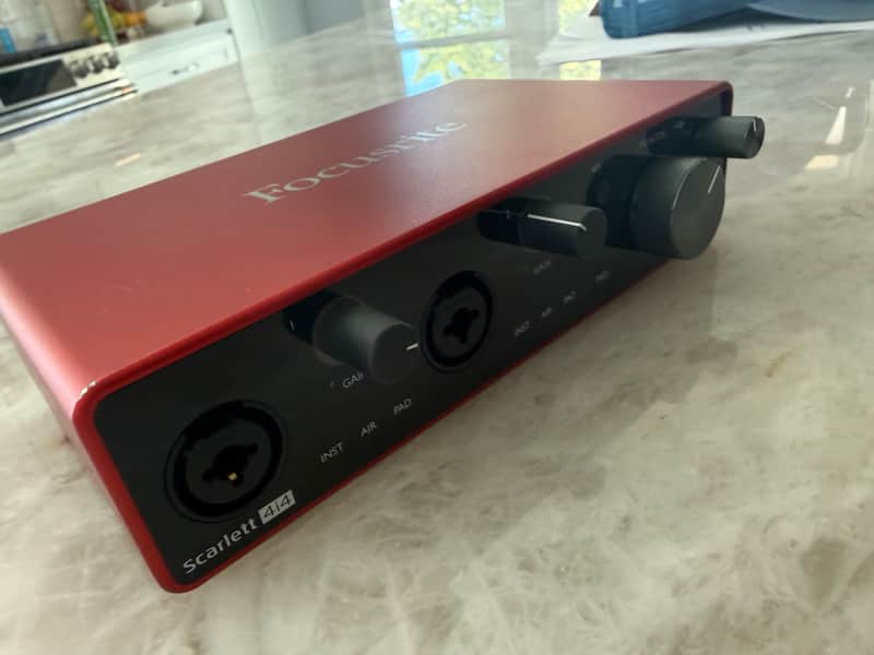 Focusrite Scarlett 4i4 4th Gen USB Audio Interface