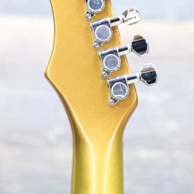 Eastwood Guitars Stormbird Gold Solid Basswood Body El. Guitar w/Bag #1301087 image 8